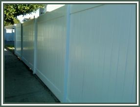White Privacy Vinyl with 5X5 post and 7